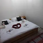 Apartmán House With Sauna&jacuzzi 2 Svaty Kriz