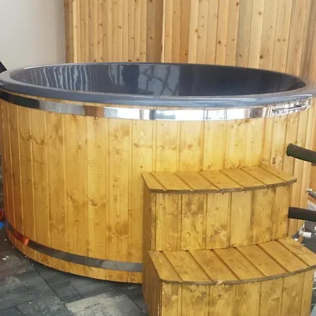 House With Sauna And Jacuzzi 2 Apartment