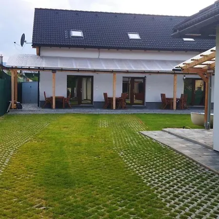 House With Sauna And Jacuzzi 2 아파트 Svaty Kriz