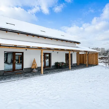 House With Sauna And Jacuzzi 2 דירה *