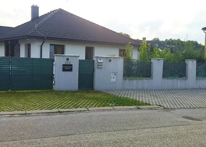 House With Sauna And Jacuzzi 2 *